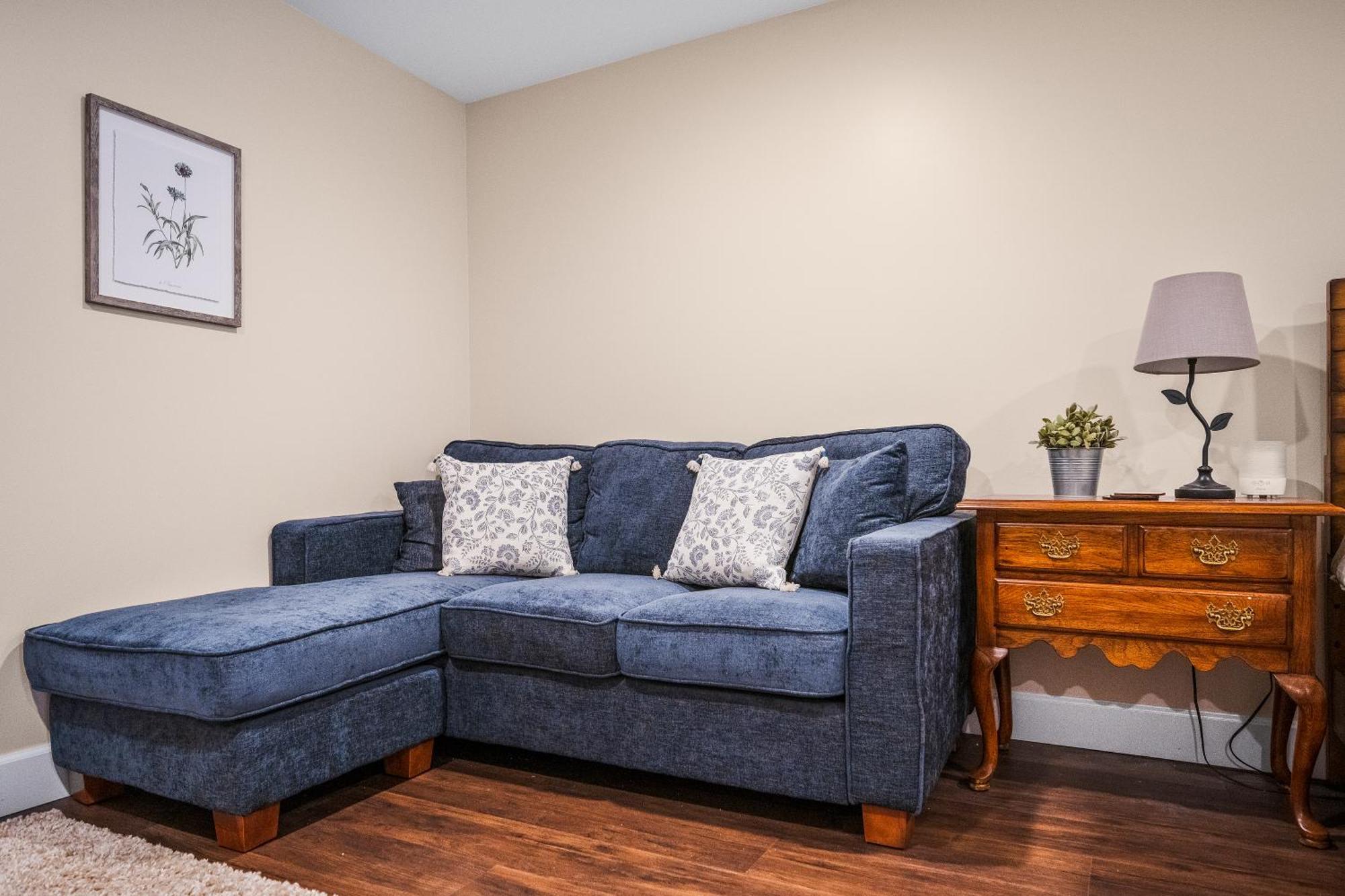 Country Cottage Basement Apartment Hayden Exterior photo